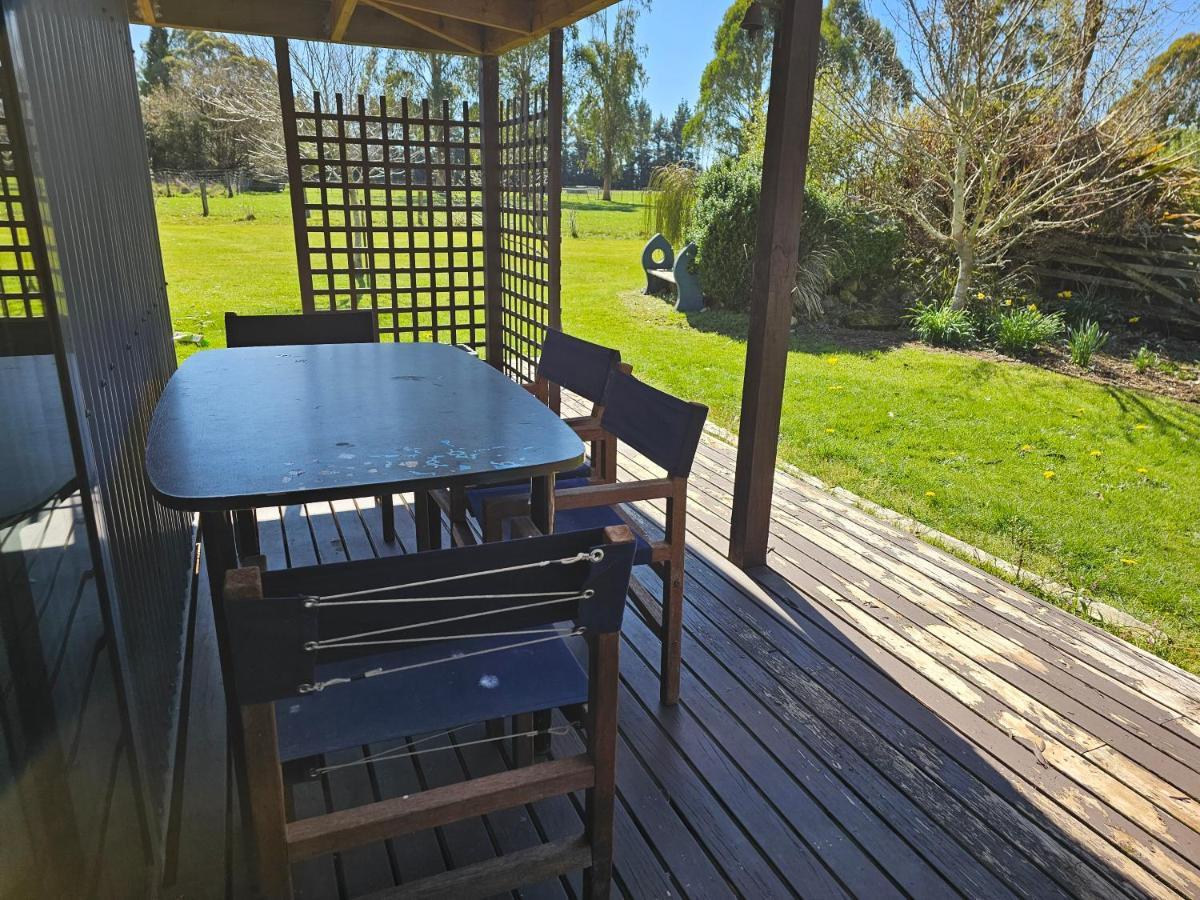 Te Anau Farm Cottage מראה חיצוני תמונה