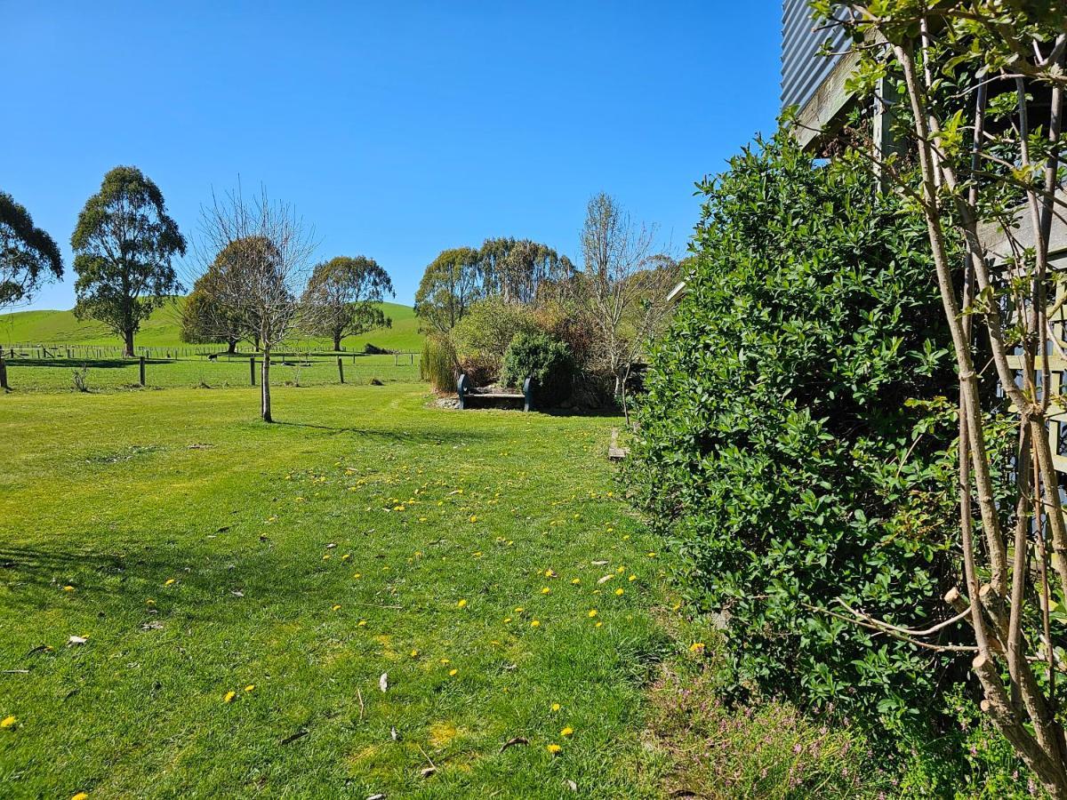 Te Anau Farm Cottage מראה חיצוני תמונה